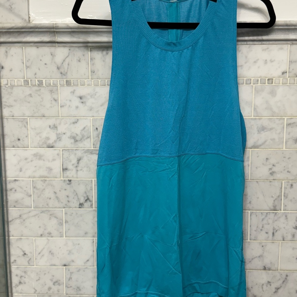 Lululemon teal men’s running tank top